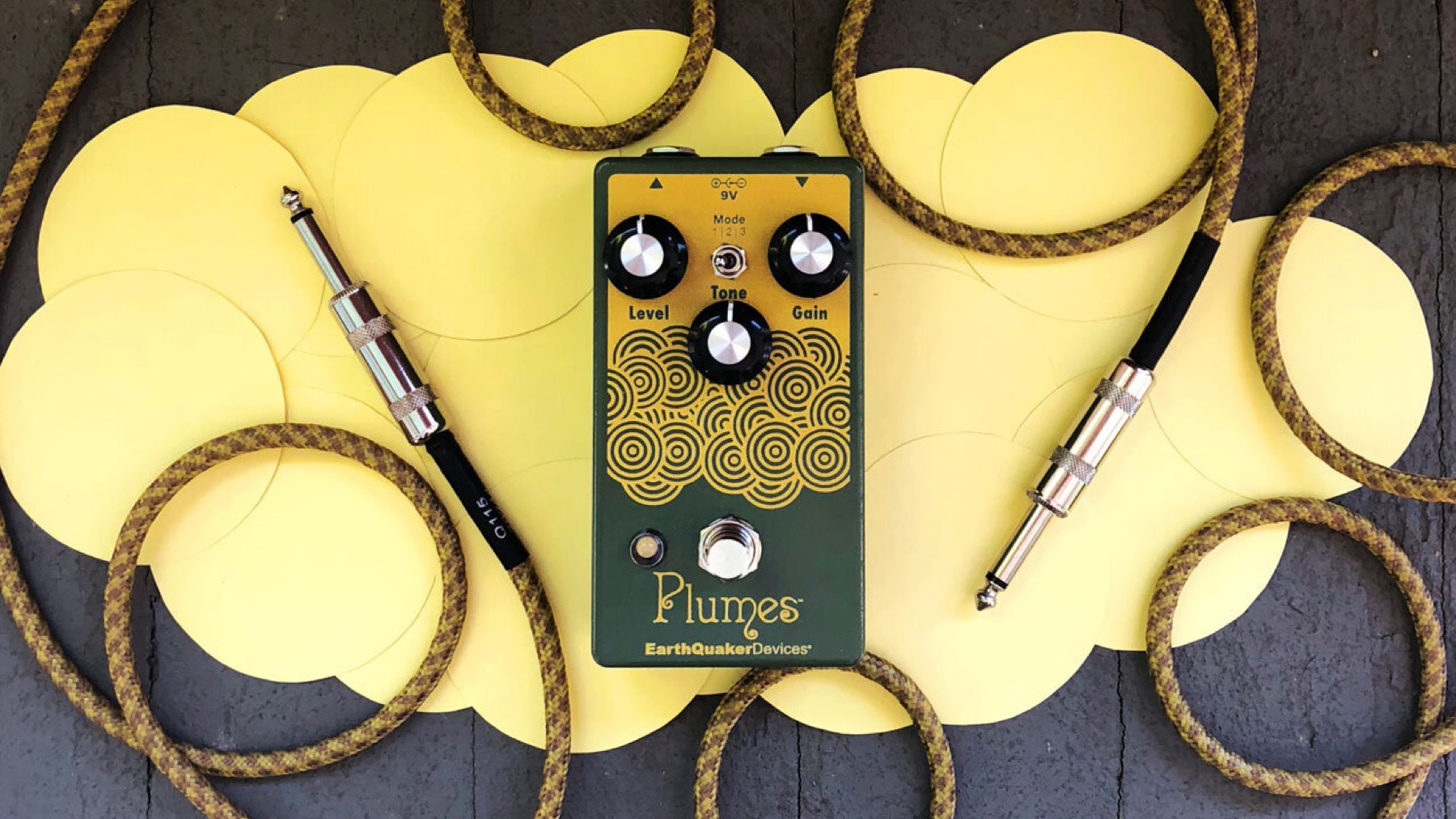 EarthQuaker Devices Plumes overdrive pedal seen from above